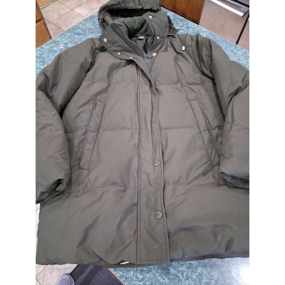 Banana Republic Womens M Puffer Coat Army Green Winter Mid Length Heavy FLAW